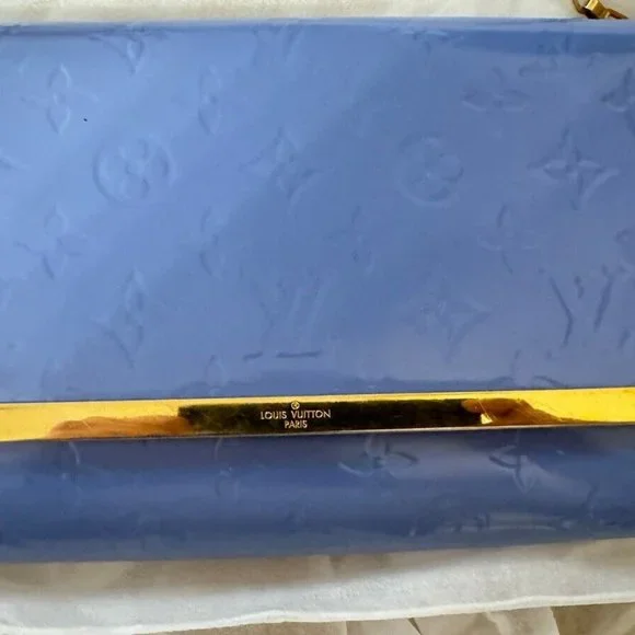 Louis Vuitton Rossmore Amante Light Lavender Patent Leather Clutch Gold Hardware - Picture 3 of 12